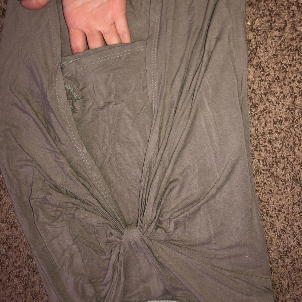 Tan skirt with knot style